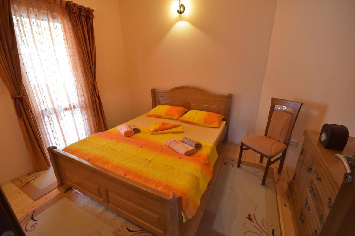 Apartments Popadic With Parking Herceg Novi Rom bilde